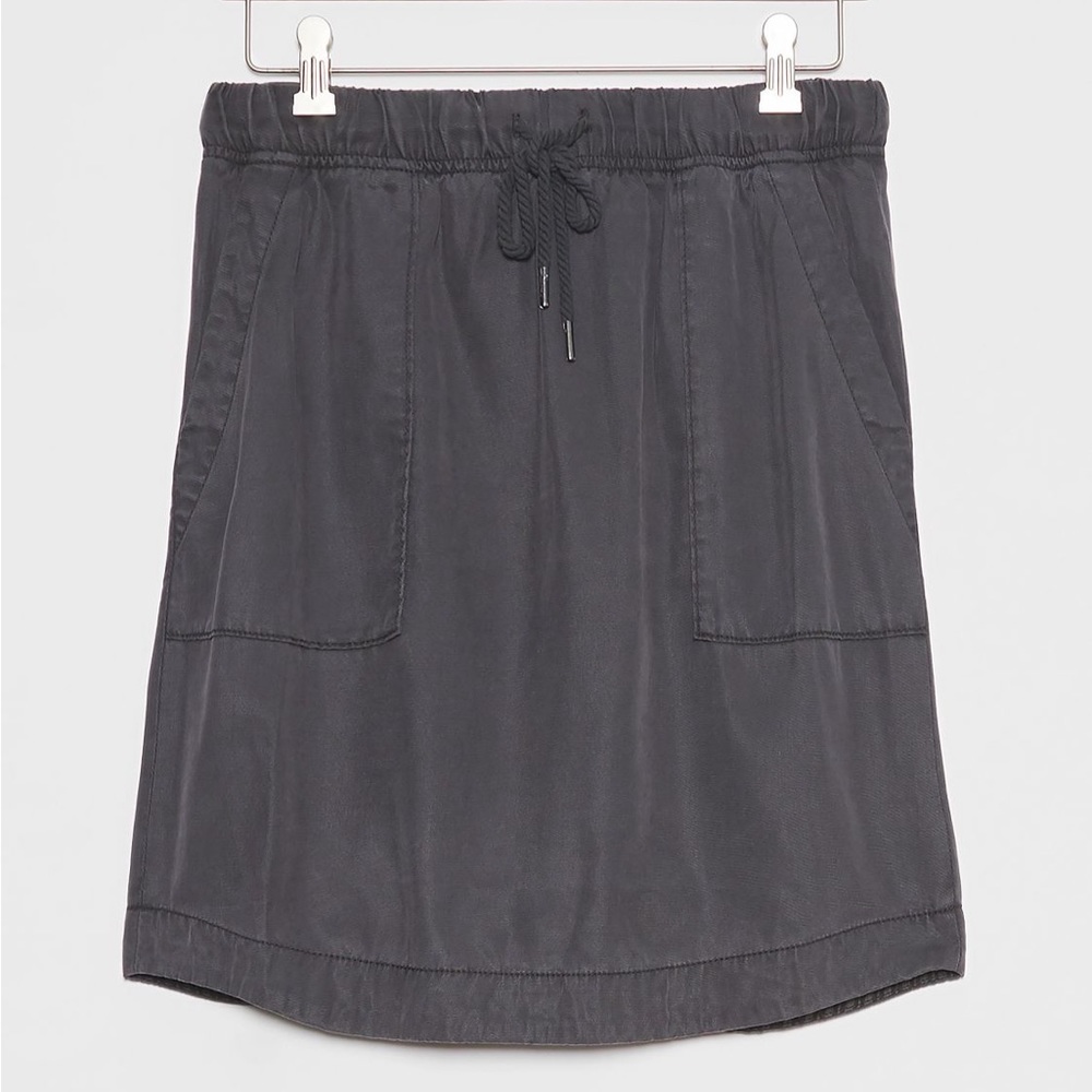 nwt ANTHROPOLOGIE Klara Utility Mini Skirt - size small - 5 stars ⭐️⭐️⭐️⭐️⭐️